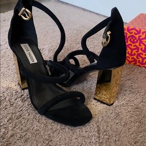 Cute Steve statement shoe